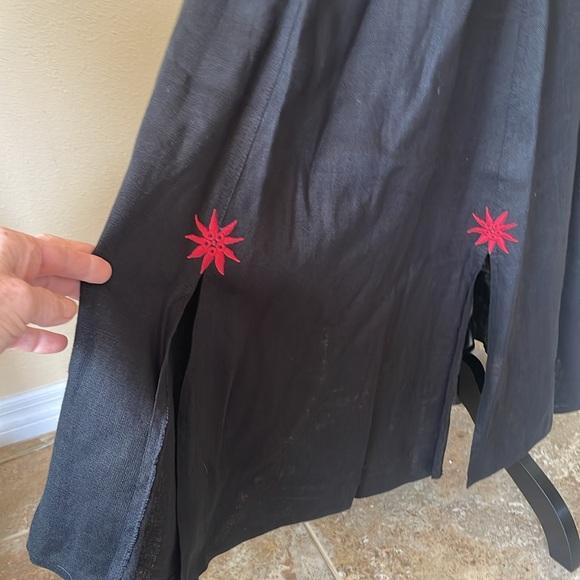 Switzerland Linen Black Edelweiss embroidered long skirt with slits at bottom. - Picture 6 of 7